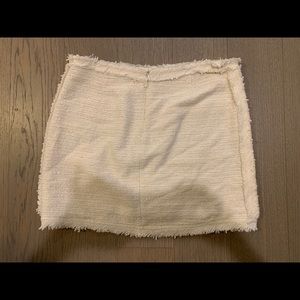 Zara Skirts - ZARA WHITE MINI SKIRT SIZE SMALL Zara Skirts - ZARA WHITE MINI SKIRT SIZE SMALL